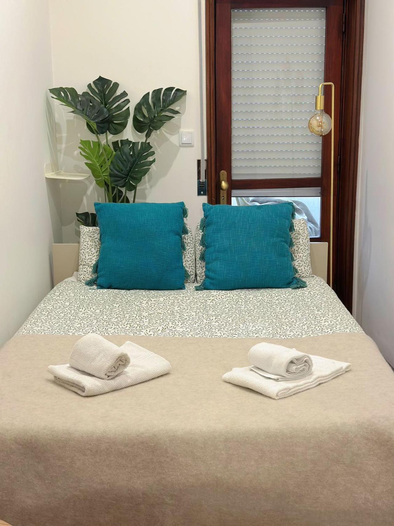 Apartmán Downtown 2 Minutes By Walk To Center And Metro-Direct To Airpot T4 Porto Exteriér fotografie