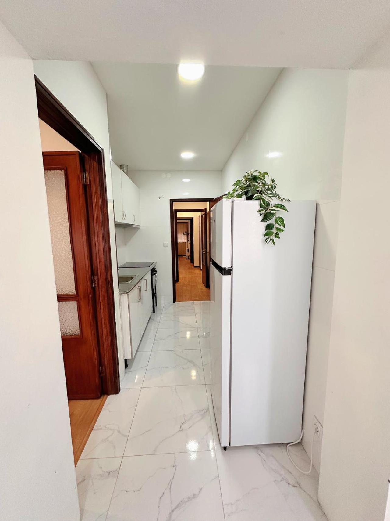 Apartmán Downtown 2 Minutes By Walk To Center And Metro-Direct To Airpot T4 Porto Exteriér fotografie