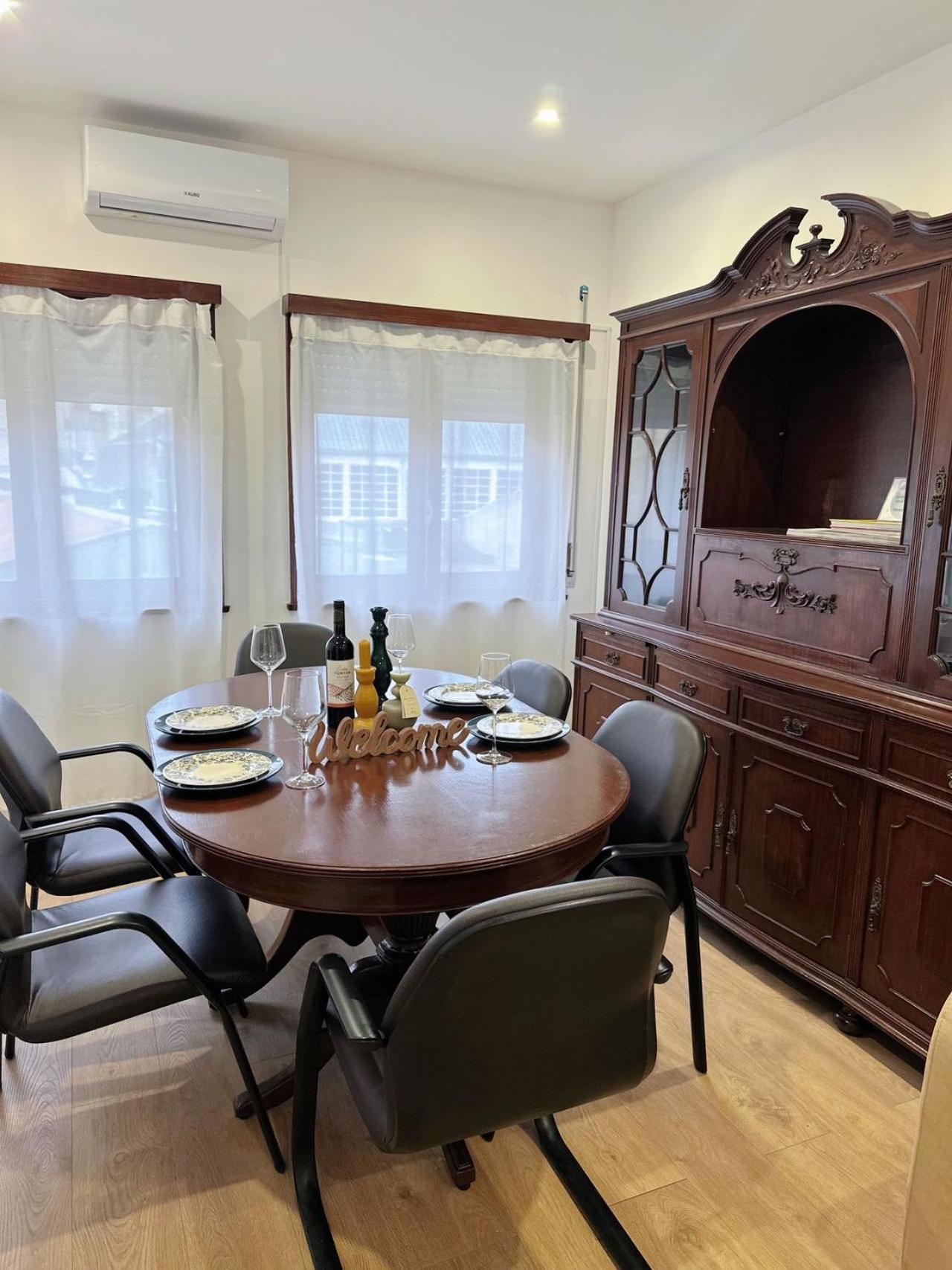 Apartmán Downtown 2 Minutes By Walk To Center And Metro-Direct To Airpot T4 Porto Exteriér fotografie